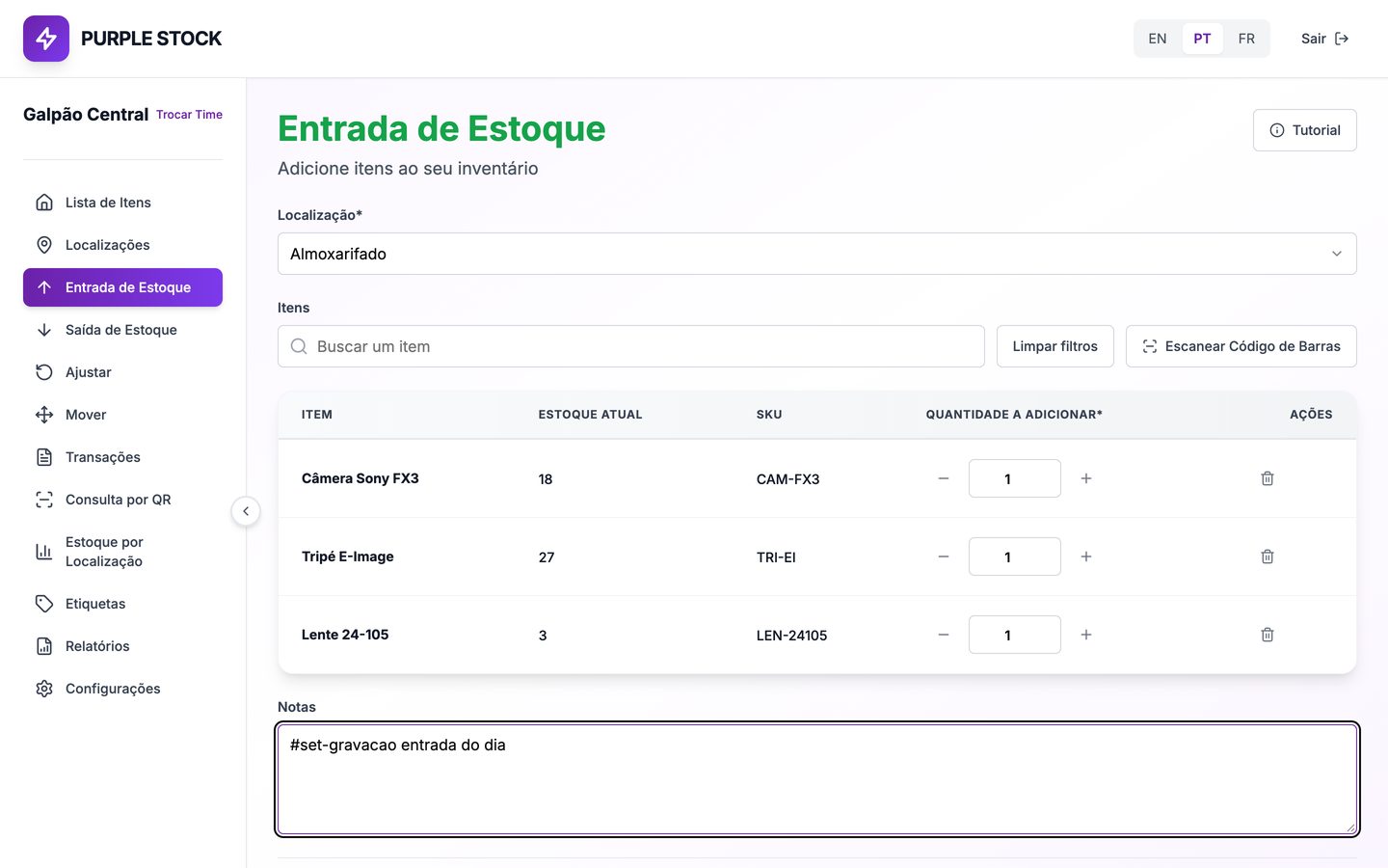 Entrada de estoque no Purple Stock: câmera, tripé e lente com nota do set.